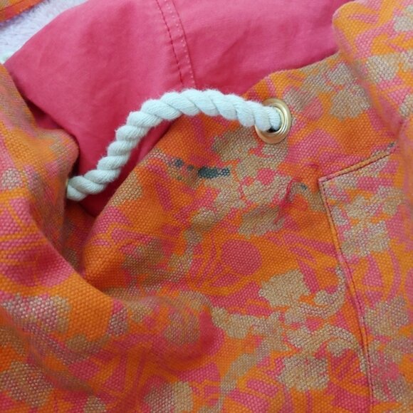 Edge Large Embroidered Bohemian Extendable Bucket Crossbody Bag - Picture 12 of 16